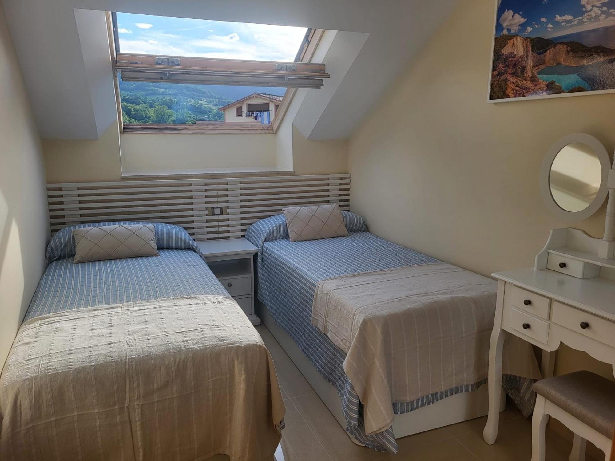 Apartamento Atico El Cueton Arenas De Cabrales Exterior foto